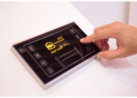Bảng điều khiển cảm ứng cho Smart Farm V-Panel